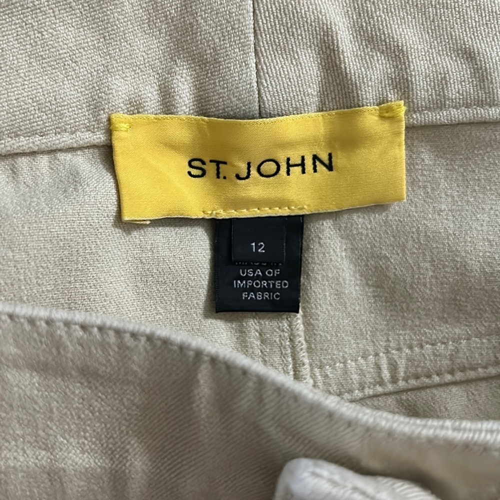 ST John Yellow Tag Cropped Tan Bootcut. Size 12 - Picture 4 of 11